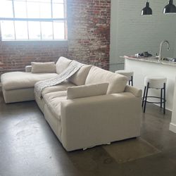 Sectional Couch In Suffolk - Pick Up Only 