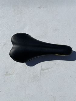 Diamondback Saddle