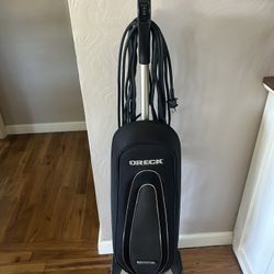 Oreck Vacuum Cleaner 