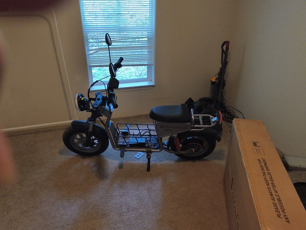 Electric Scooters 1800$ Obo