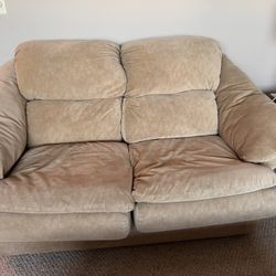 Loveseat 
