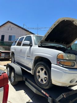 2004 Denali part out