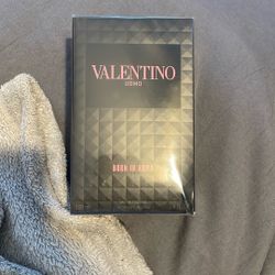 Valentino Uomo born in roma