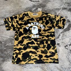 Bape 1st Camo College Logo Tee🌻