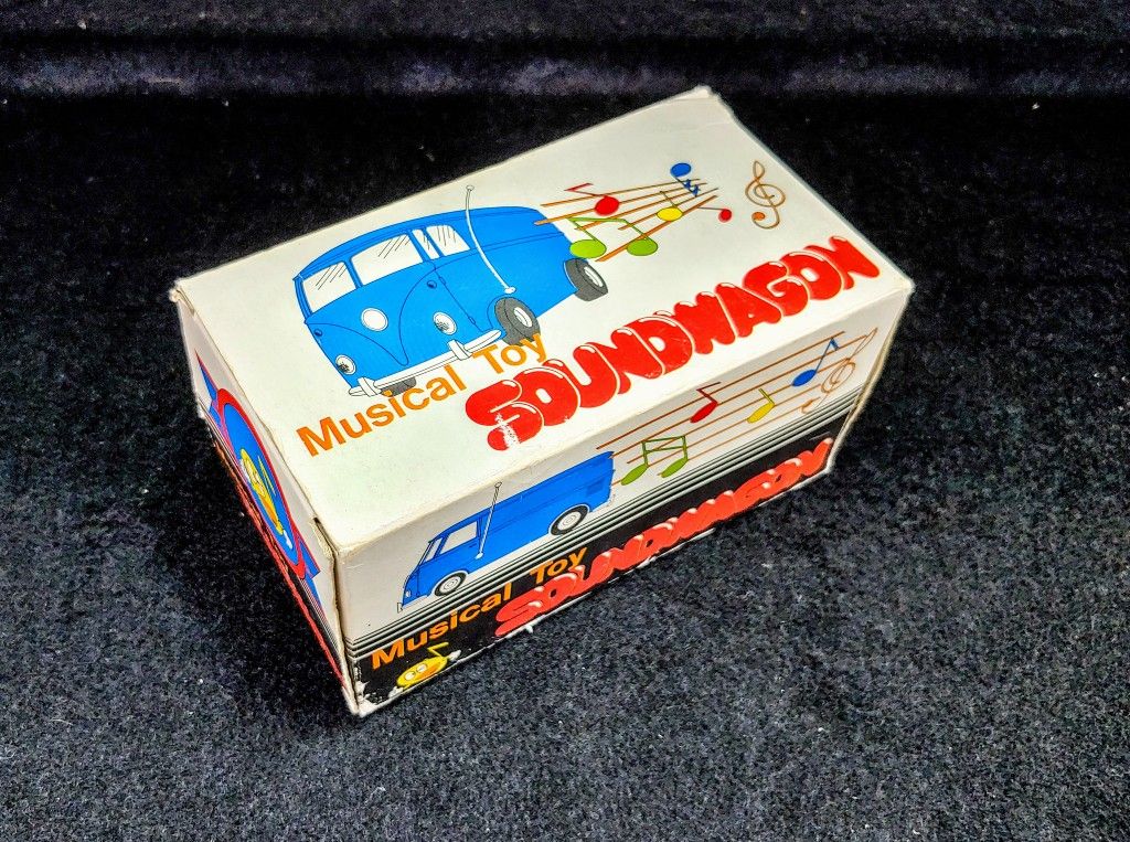 TAMCO MUSICAL TOY SOUNDWAGON RECORD PLAYER VW BUS