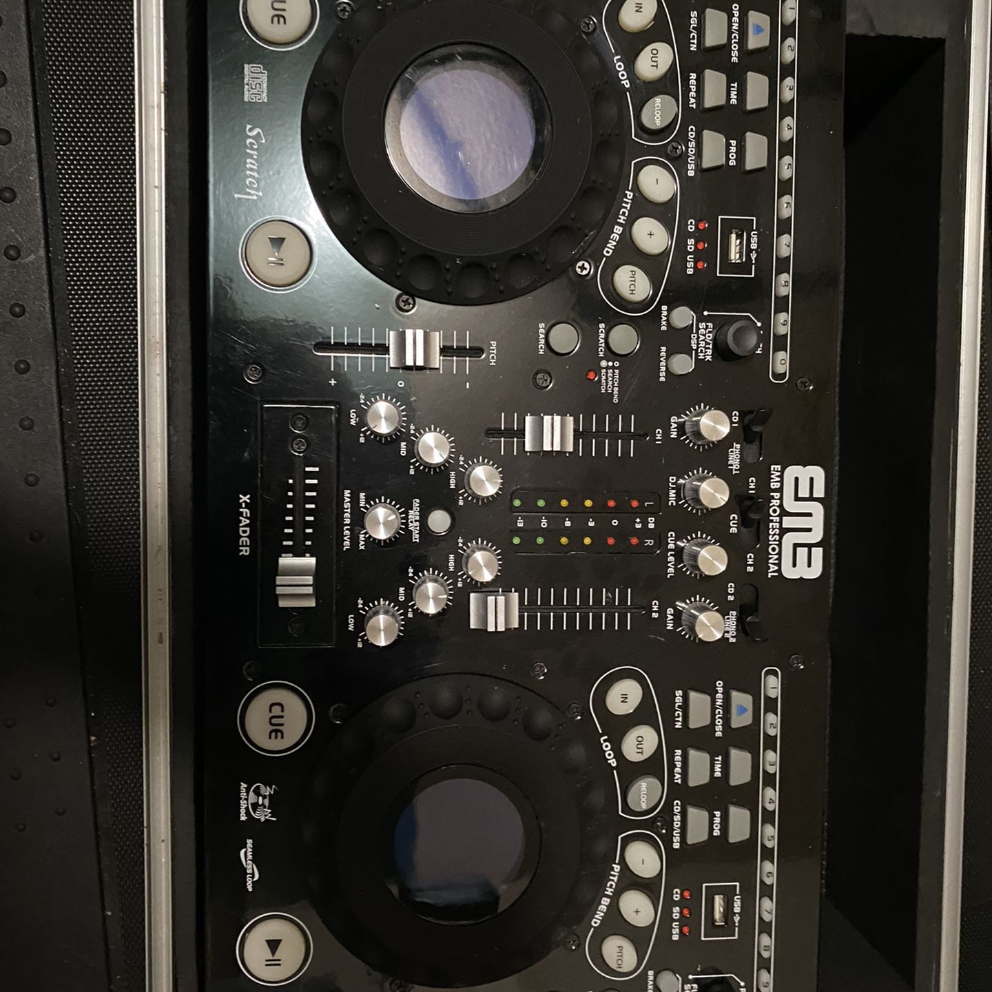 EMB - EB9005MX - NEW Professional DUAL CD/USB/SD/MP3 Mixer CDJ