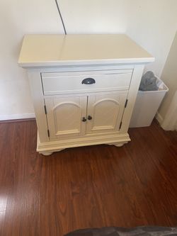 White Night Stand $25 OBO