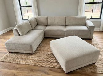 Free delivery nearby of sectional