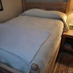 Kreiss Furniture Queen Bed Wood Frame , Style Aspen/Taos Frame Only