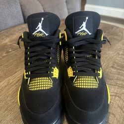 Air Jordan Retro 3 Thunder (yellow)