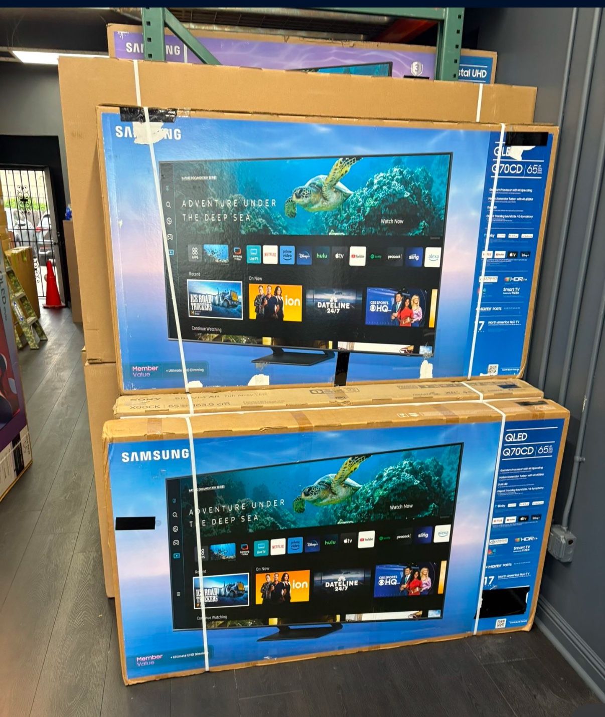 65 “ Samsung Smart 4K QLED HDR 120HZ TV