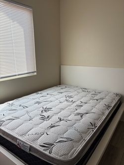 FULL SIZE IKEA WHITE MALM BED