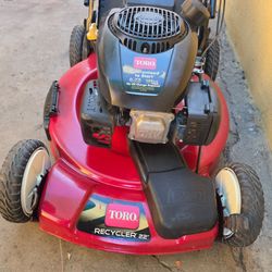 Toro Recycler 22" Self-Propelled Lawn Mower Runs Great Máquina con Transmisión Trabaja bien