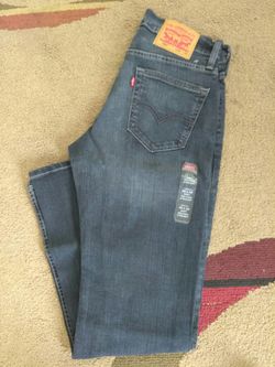 NWT Levi's 559 Men's Jeans. Size 32*34. $35 OBO
