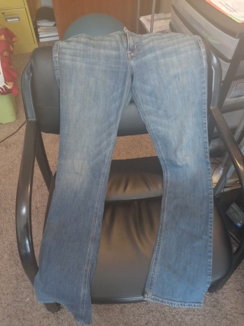 Women's Hollister Jeans; Size 9L