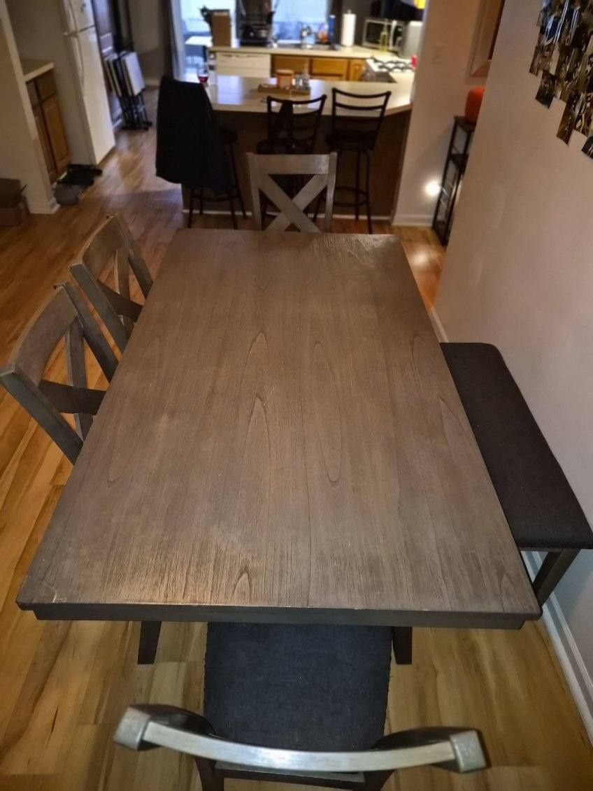 Dining Room Table 