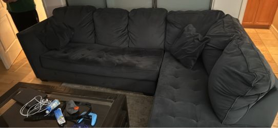 Sectional couch