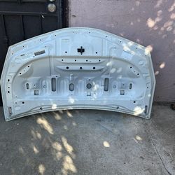 16 to 17 Toyota Prius hood