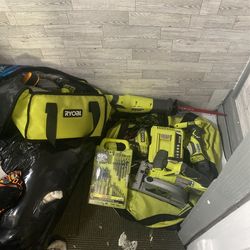 Ryobi 6 Piece Tool And Bag Set 