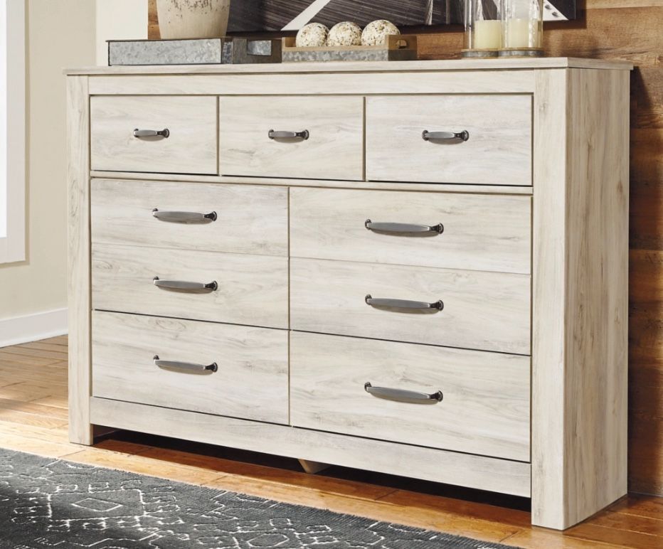 Ashley’s Dresser, &2 Night Stands