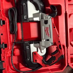 Milwaukee Deep Cut Band Saw Used Only Once 220 