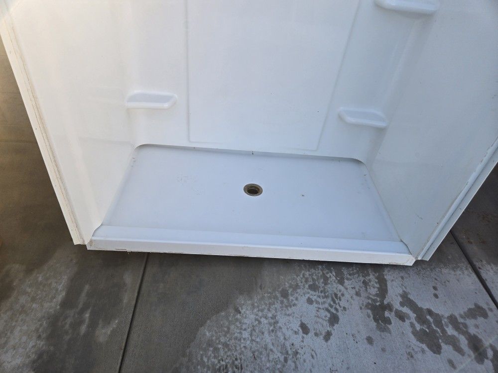 30x60  Chawer Good Condition 