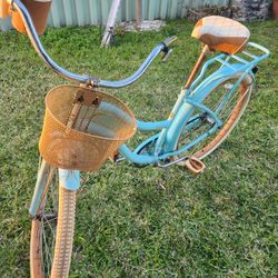 26" Huffy Nel Lusso Cruiser Bike