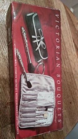 Set of makeup brushes