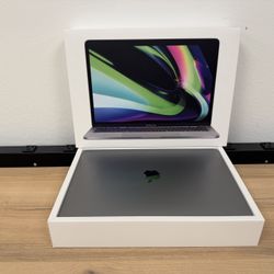 MacBook Pro 13 Inch 16GB 512GB **Only $699