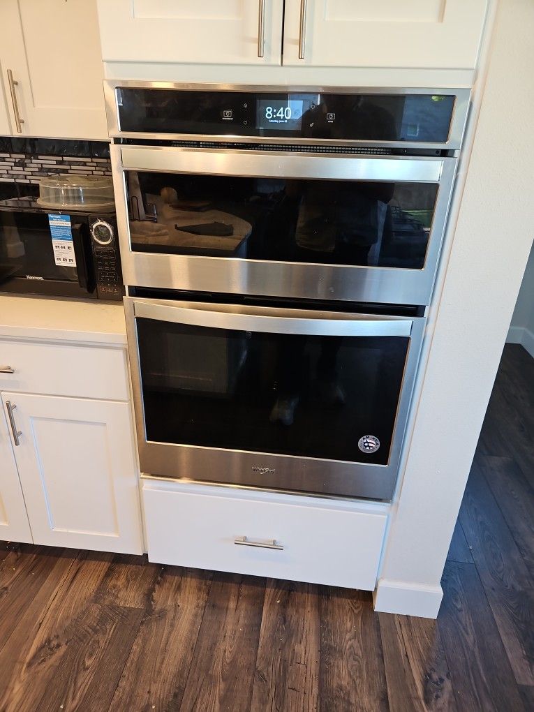 Whirlpool Oven/microwave Combo