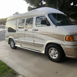 1999 Dodge Caravan