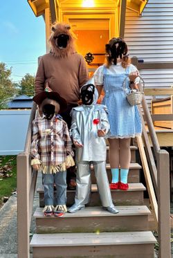 Family Wizard of Oz Costumes