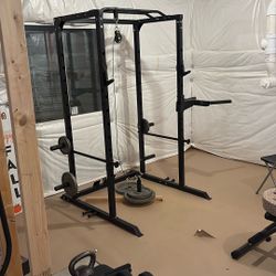 Squat Rack And Adjustable Bench