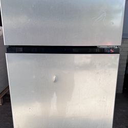 Magic Chef Refrigerator