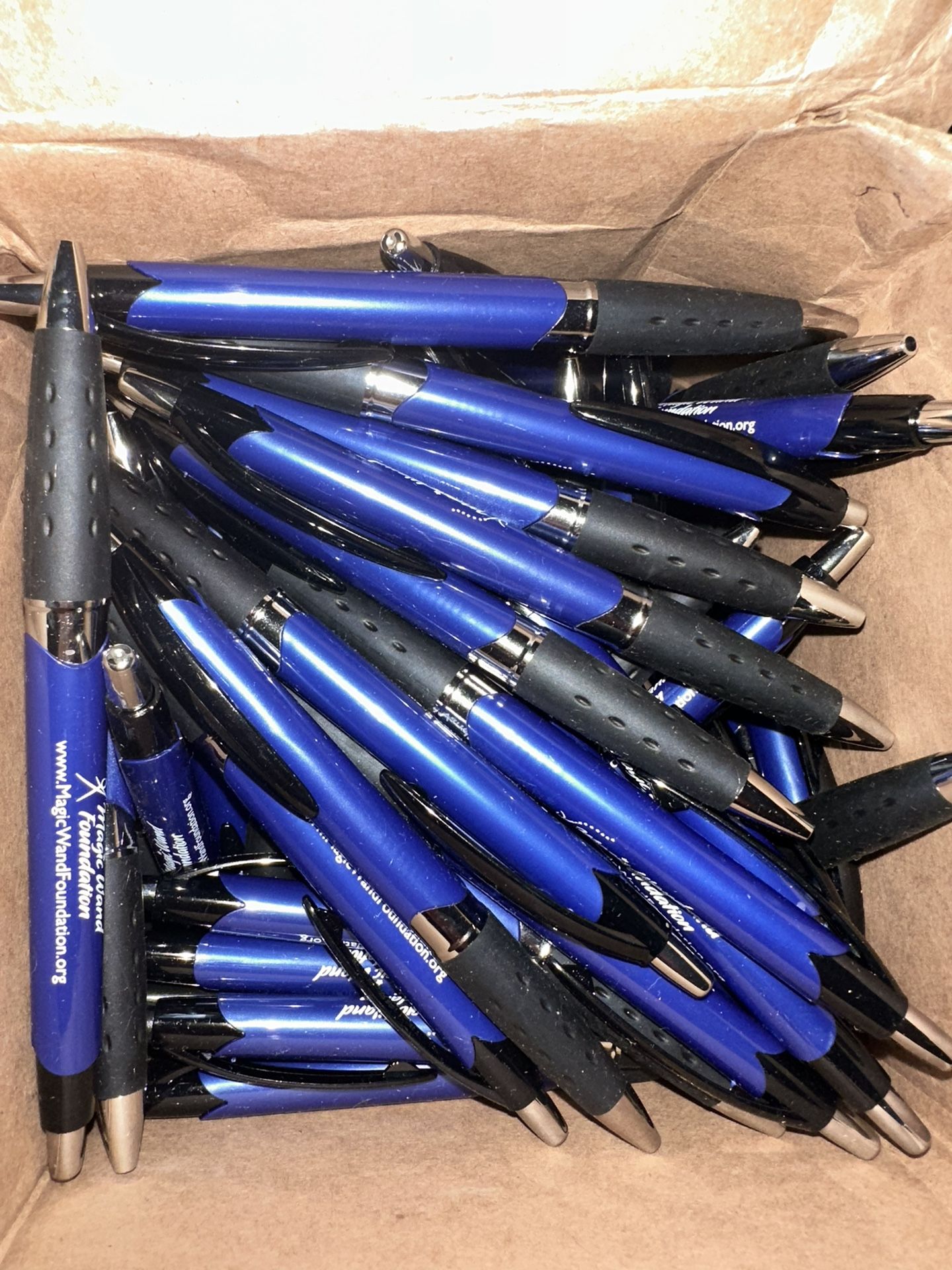 1000 Pens