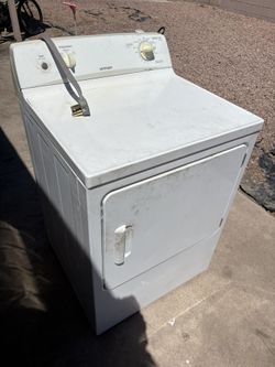 HOTPOINT DRYER MACHINE