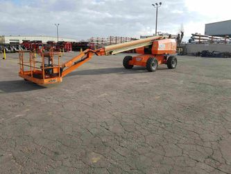 JLG- Boom Lift