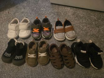 Toddler shoes (size 5)