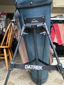 Datrek golf stand bag with club dividers and shoulder strap