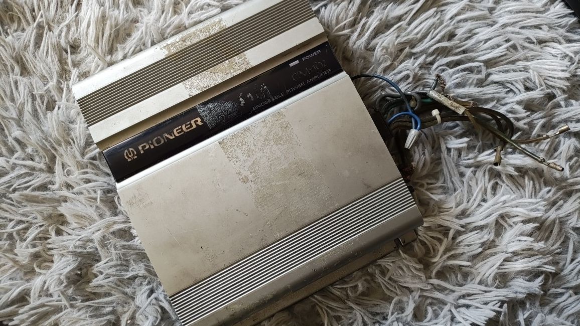 Pioneer GM 102 Amp