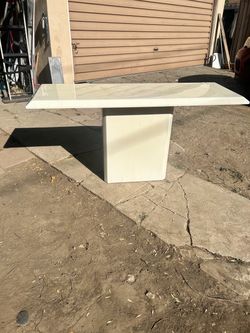 Side Entry Table ( marvel style )