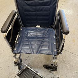 Wheel chair-Invacare-great condition 
