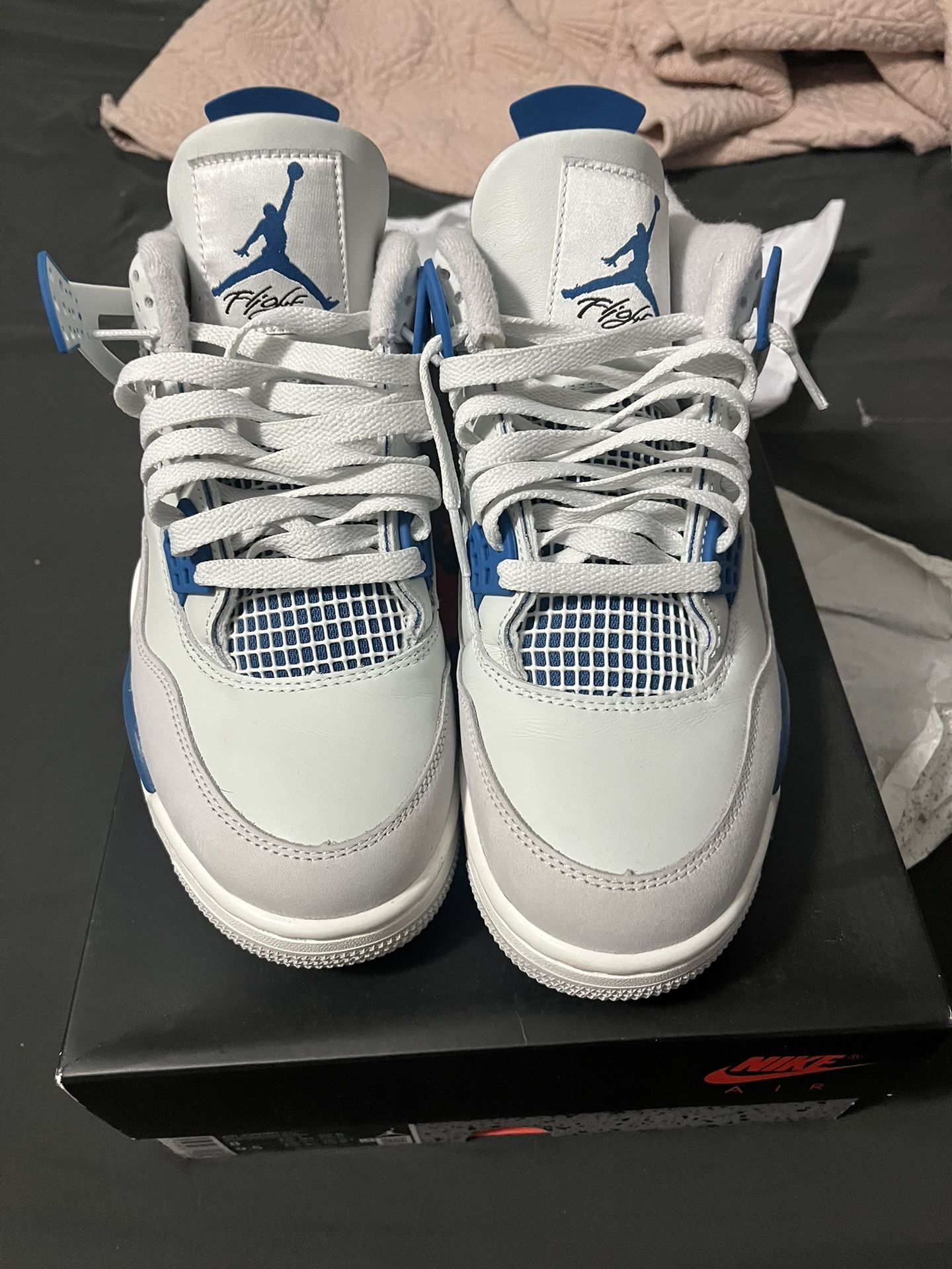 Jordan 4s