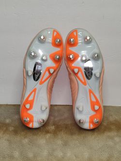 Peach soccer best sale cleats