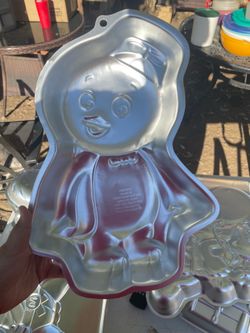 Backyardagains pablo the penguin Wilton cake mold
