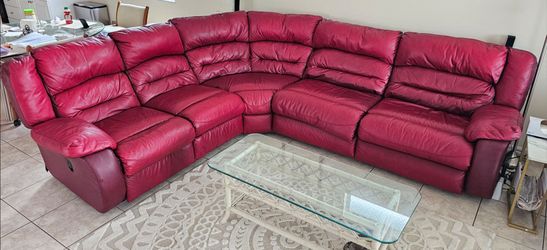 Large Red Sectional Sofa with Recliners & Sleeper – Great Condition