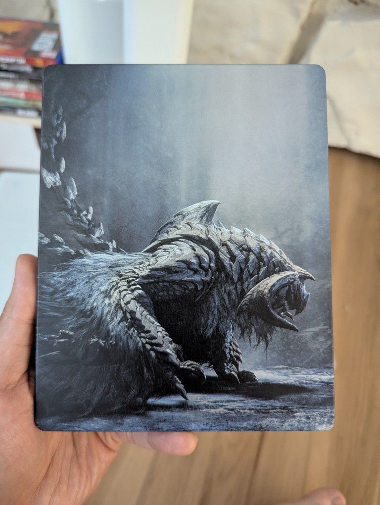 Monster Hunter Wild Steelbook.
