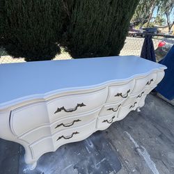 Vintage white dresser