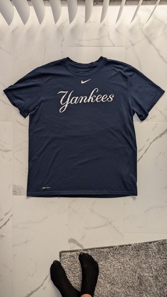 Nike New York Yankees Dri-Fit T-Shirt