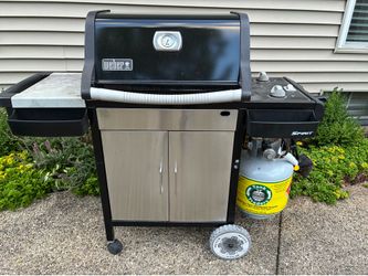 Weber Grill, cover and propane tank